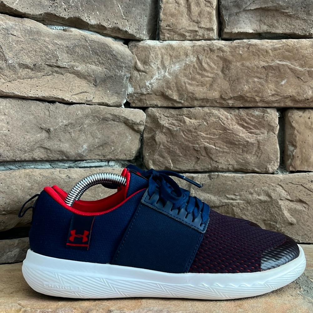 Under Armour Charged 24/7 2.0 Sneakers / Navy & Red / SZ 5